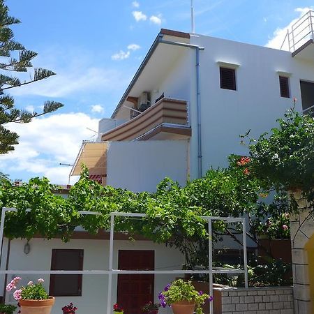 Guest House Kuzmanic Hvar Island Exterior foto