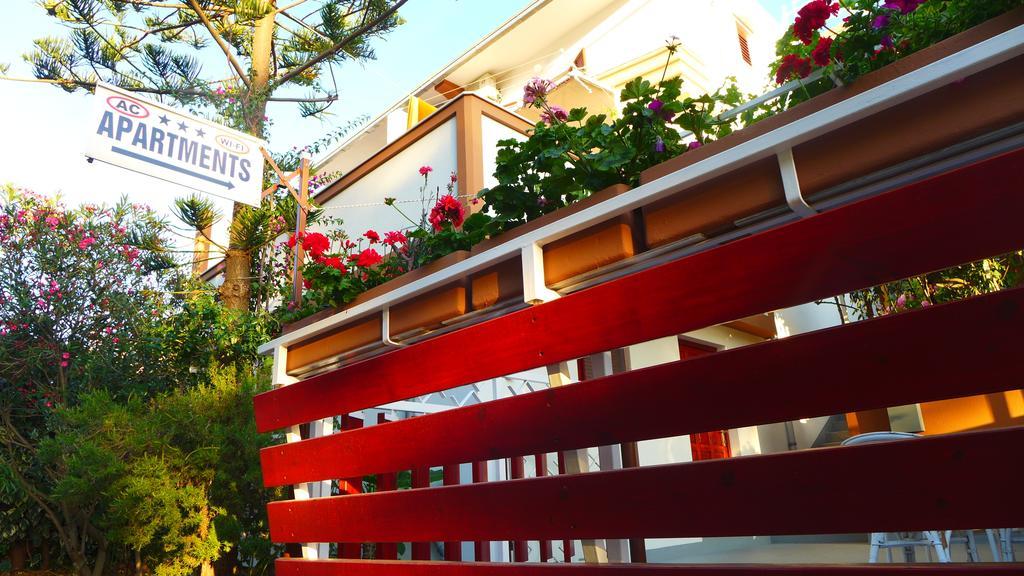 Guest House Kuzmanic Hvar Island Exterior foto