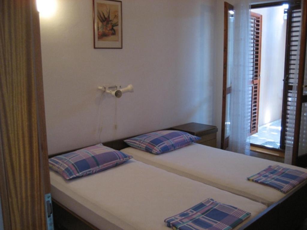 Guest House Kuzmanic Hvar Island Habitación foto